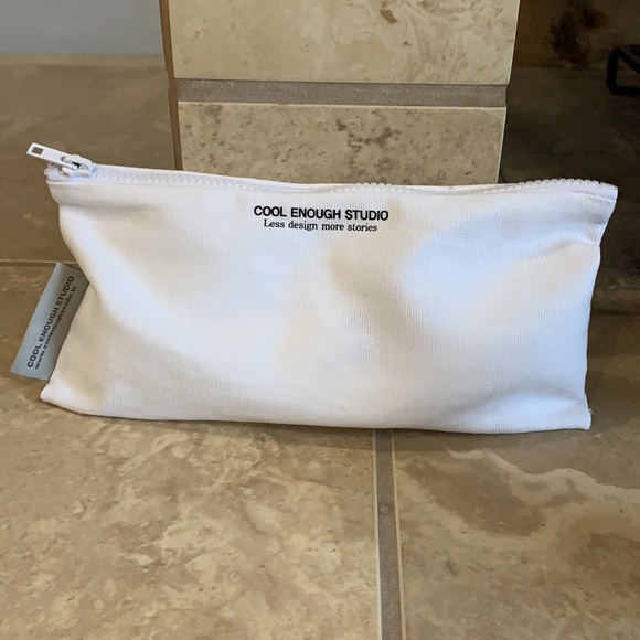 Cool Enough Studio | Bunny Ears Headband & Pouch - Picture 7 of 10